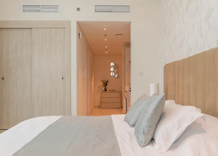 Studio With Private Beach Access At Palm Jumeirah